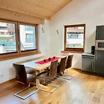 Starkapart - Xl-wohnung-geraeumig-stilvoll Appartement *