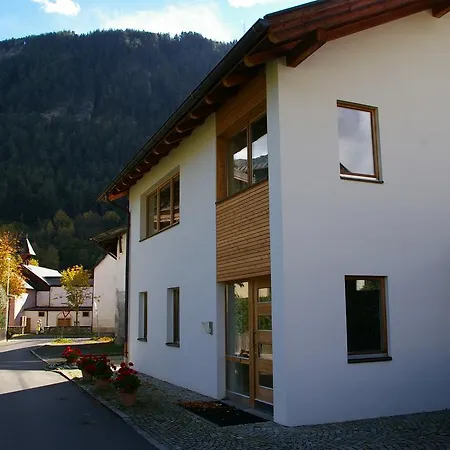 Starkapart - Xl-wohnung-geraeumig-stilvoll * Ried im Oberinntal